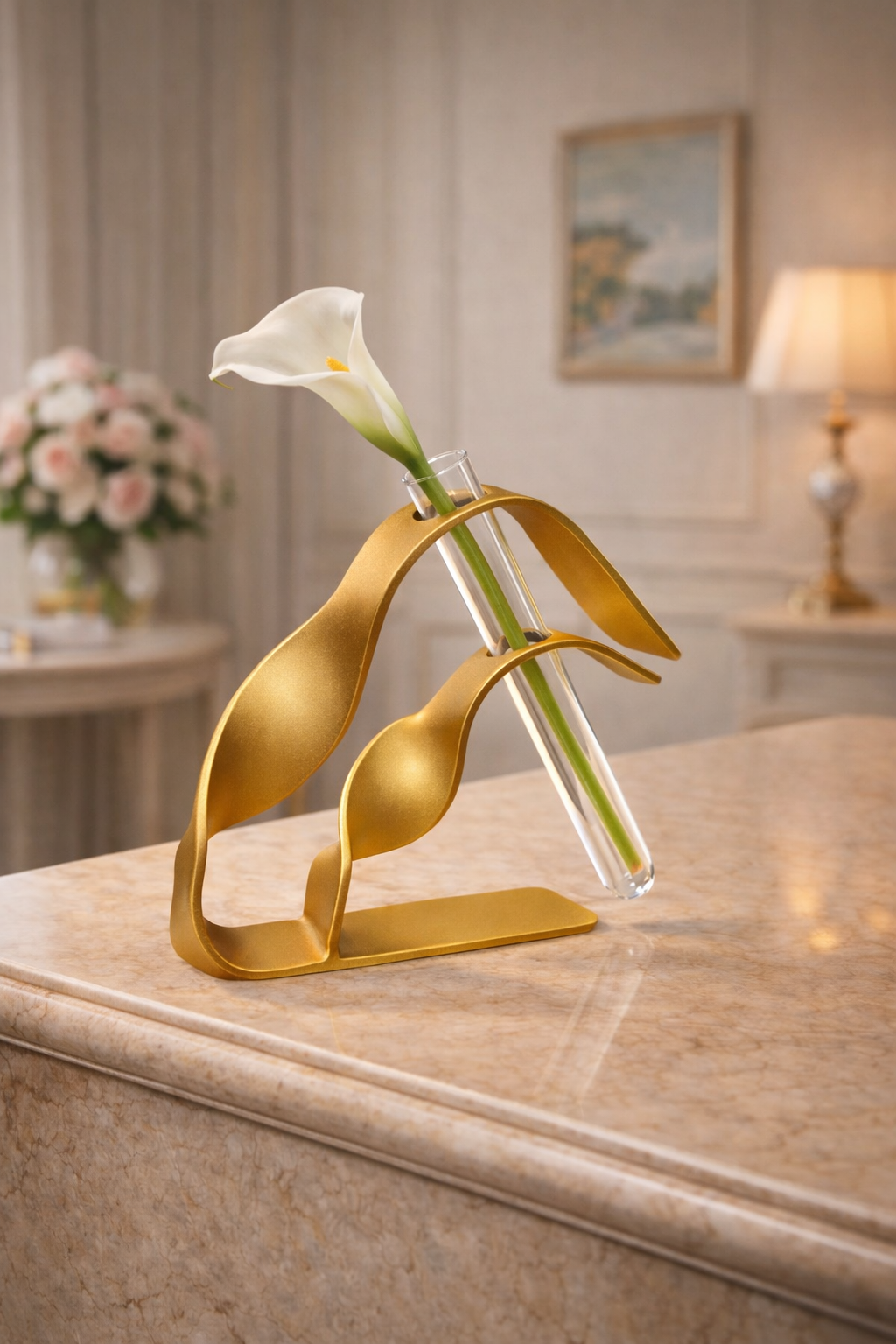 Vază minimalistă LEAFLINE cu eprubetă pentru plante - auriu mat - FROMRO